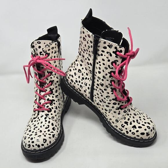 Betsey Johnson Black and white leopard print boots size 8 - Picture 1 of 8